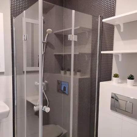 ゲストハウス Plaza