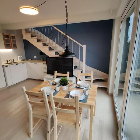 Plaza ゲストハウス 3*